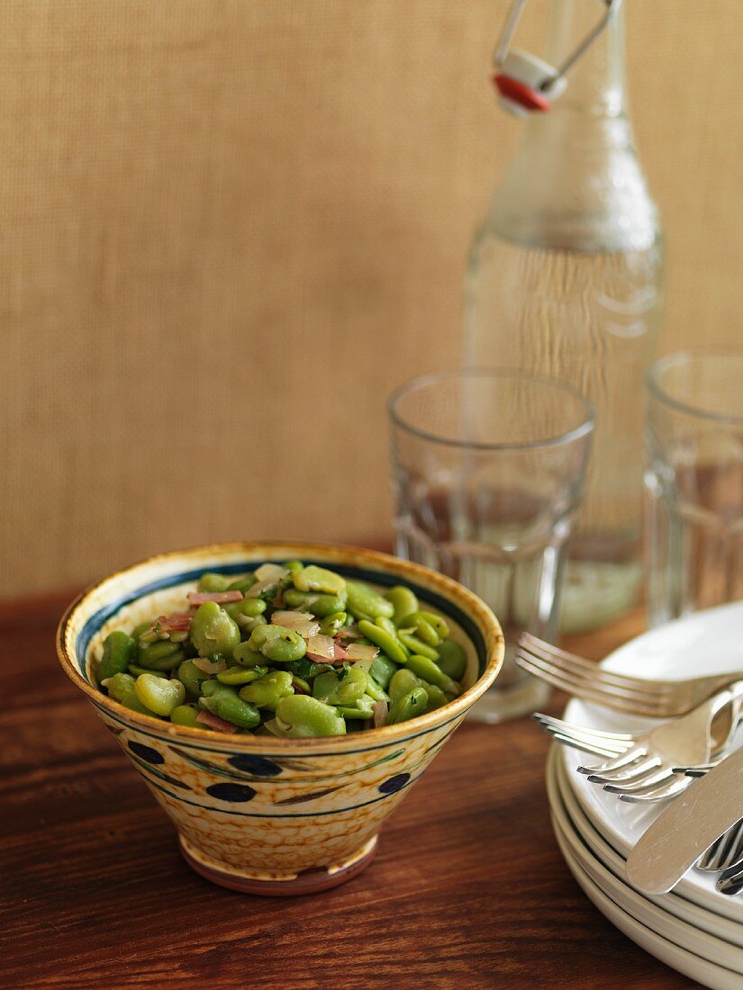 Broad beans with pancetta