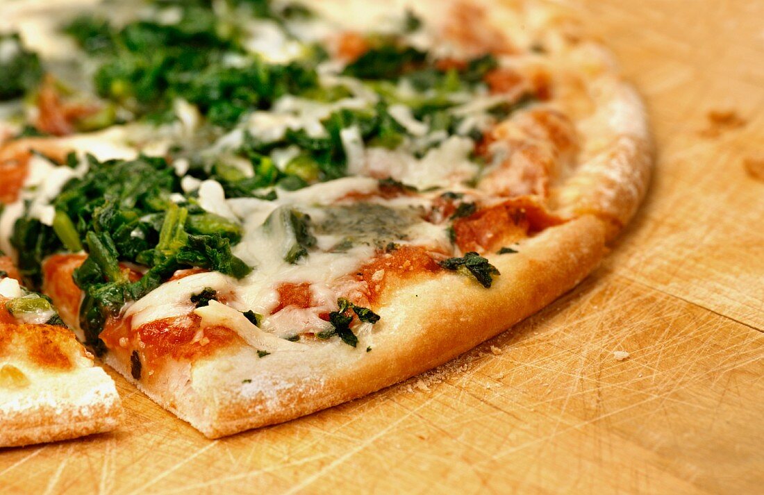 Spinach pizza