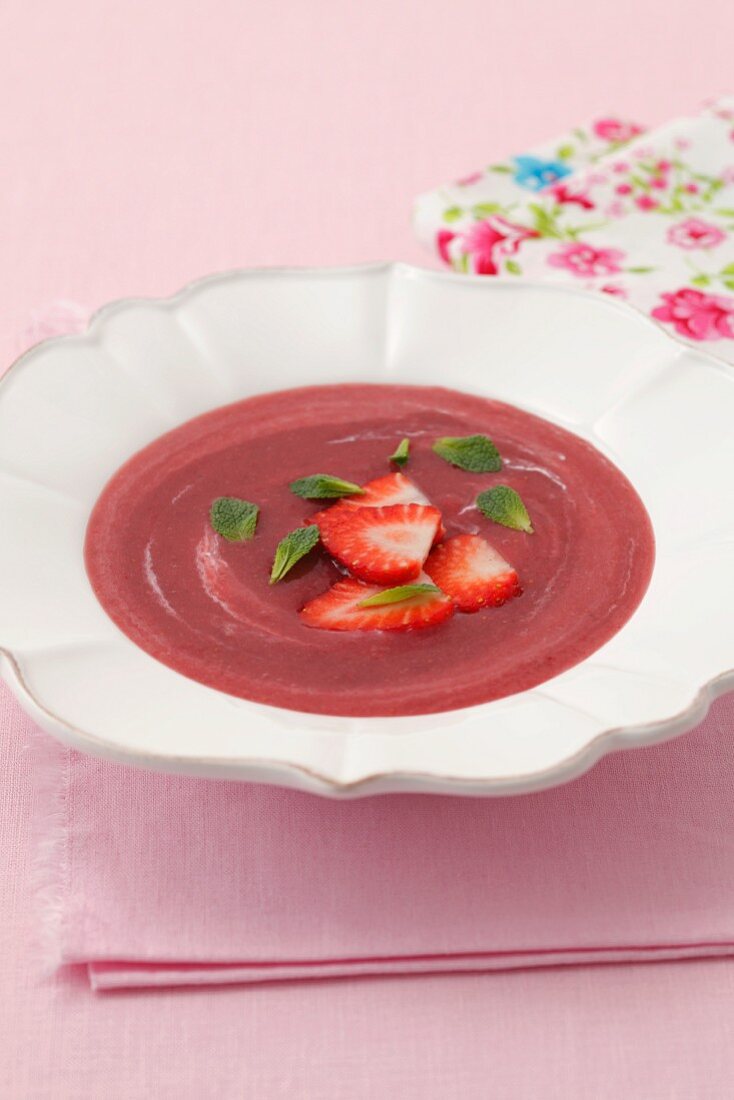Cold strawberry and melon soup