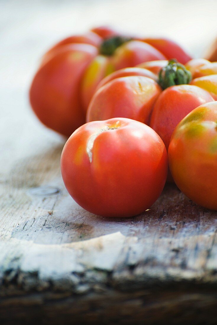 Mehrere Heirloom Tomaten (Close Up)