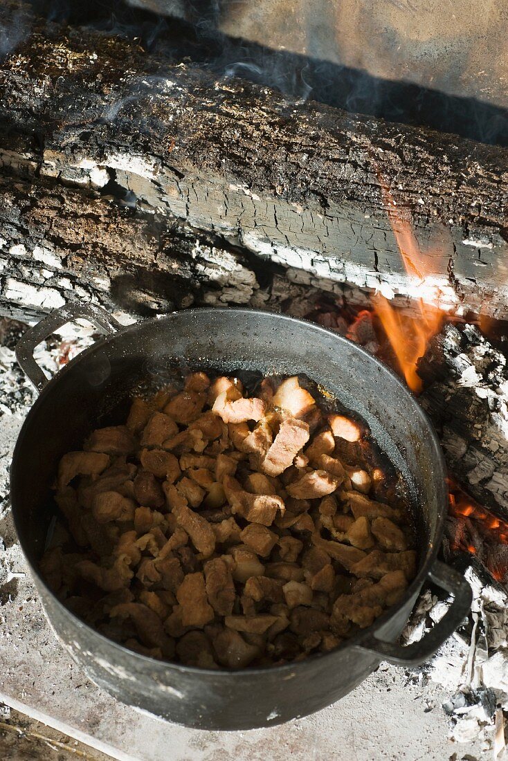 Thit Ko To (caramelised pork, Vietnam) in a pot