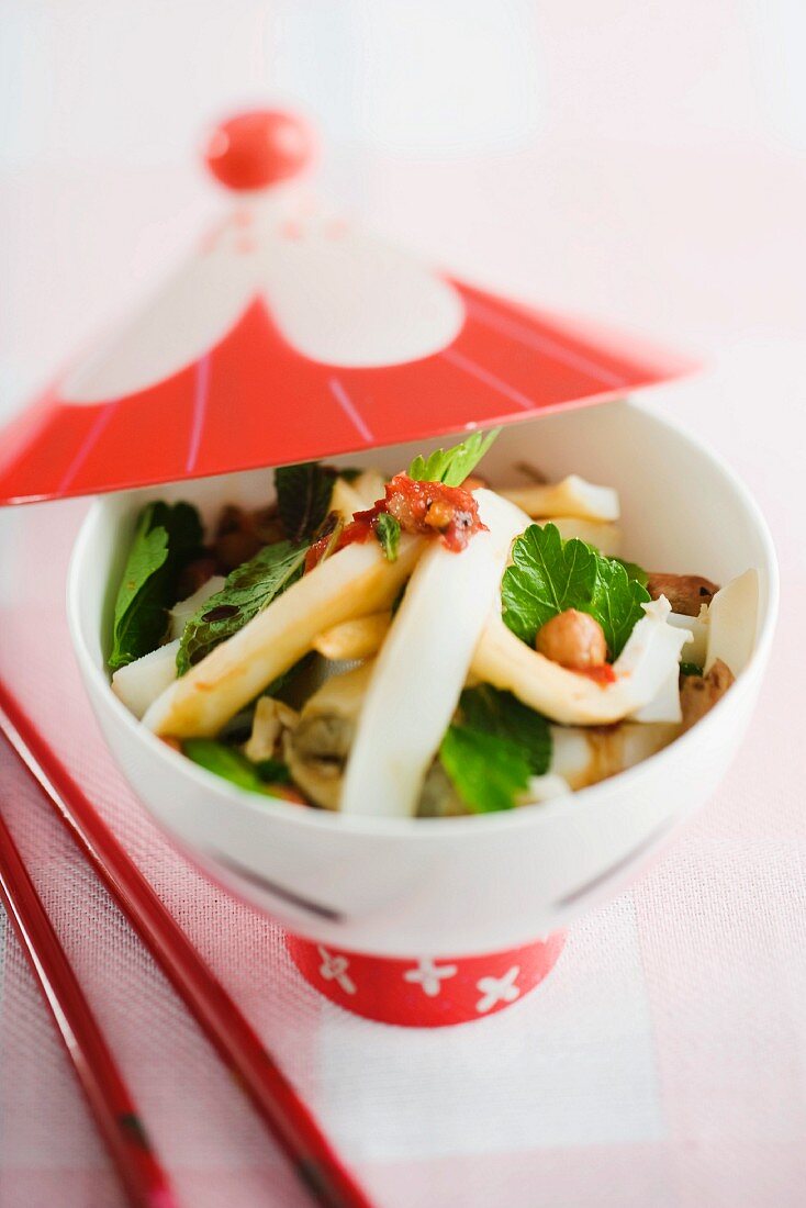 Squid salad with ginger (Asia)