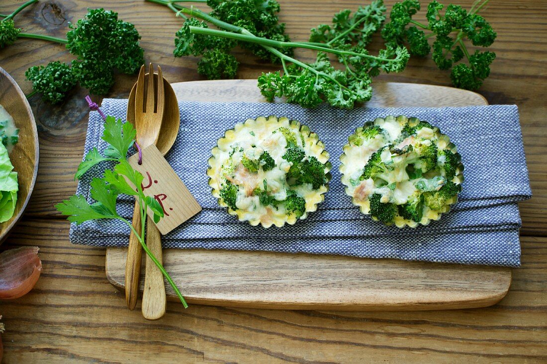 Broccoli tartlets