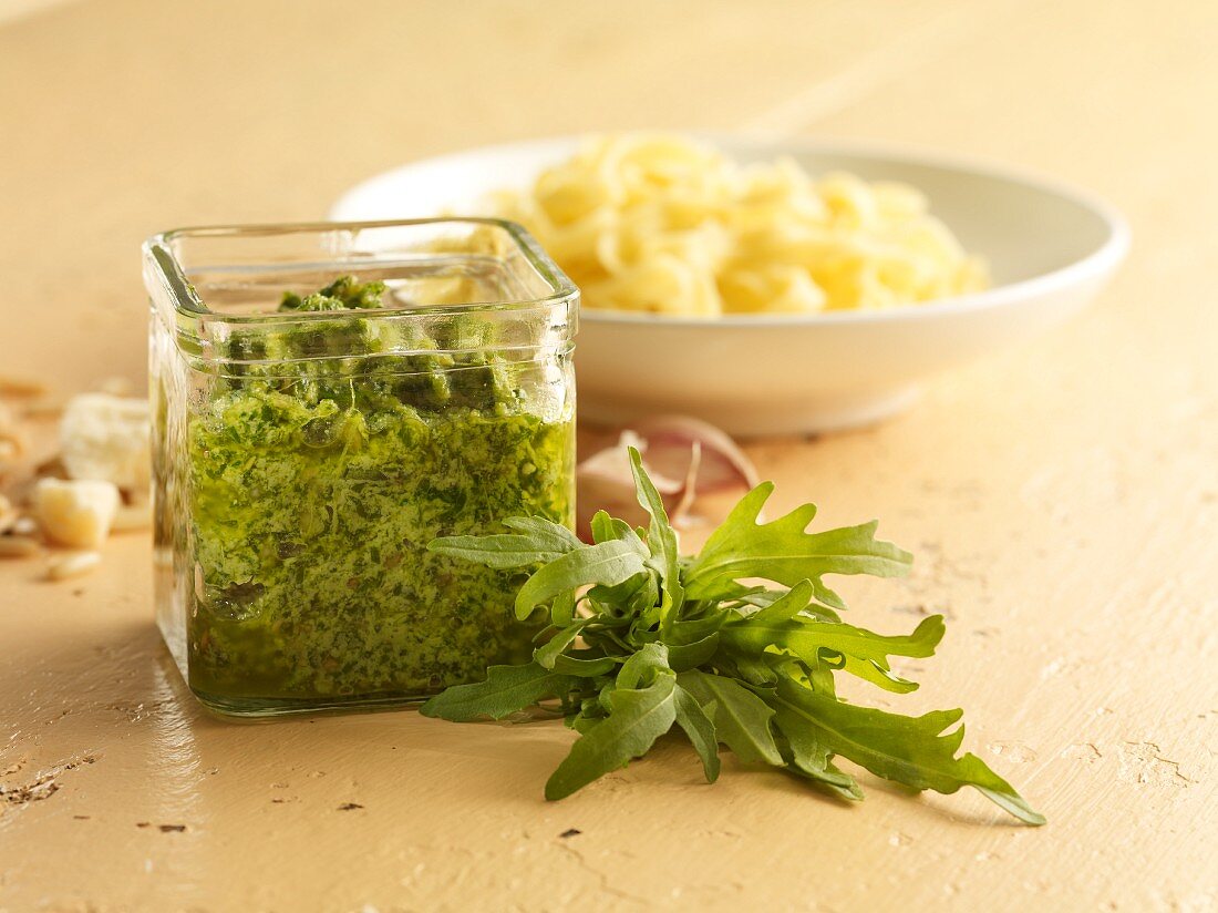 Pesto di rucola (rocket pesto and a bowl of pasta, Italy)