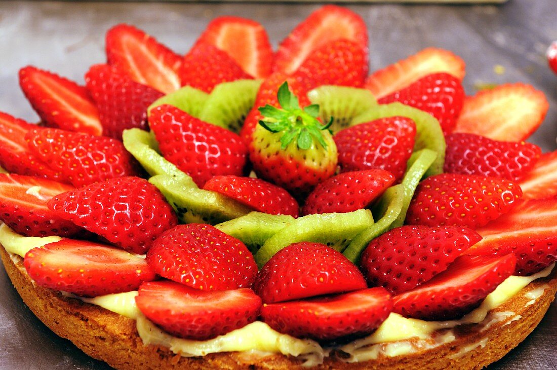 An Italian strawberry and kiwi tart