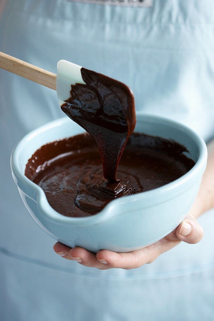 Liquid chocolate cake mixture