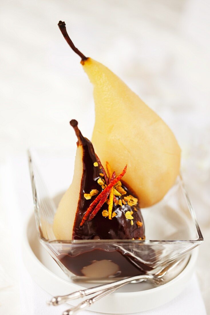 Poached pears with chocolate sauce