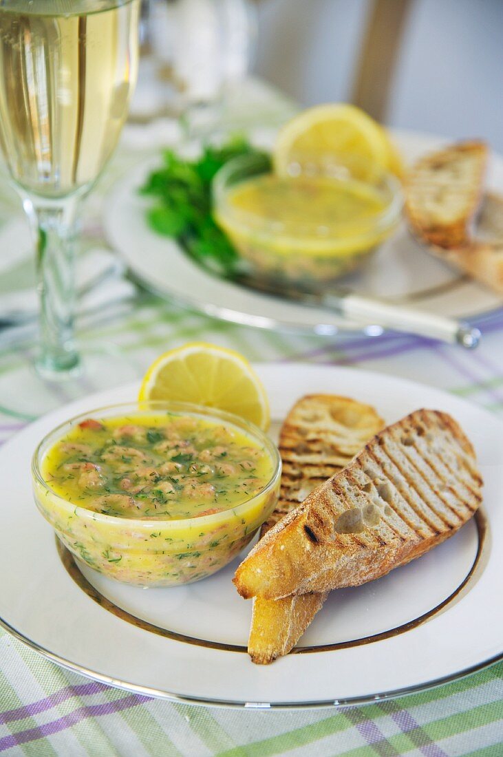 Potted Shrimps mit Brot (England)