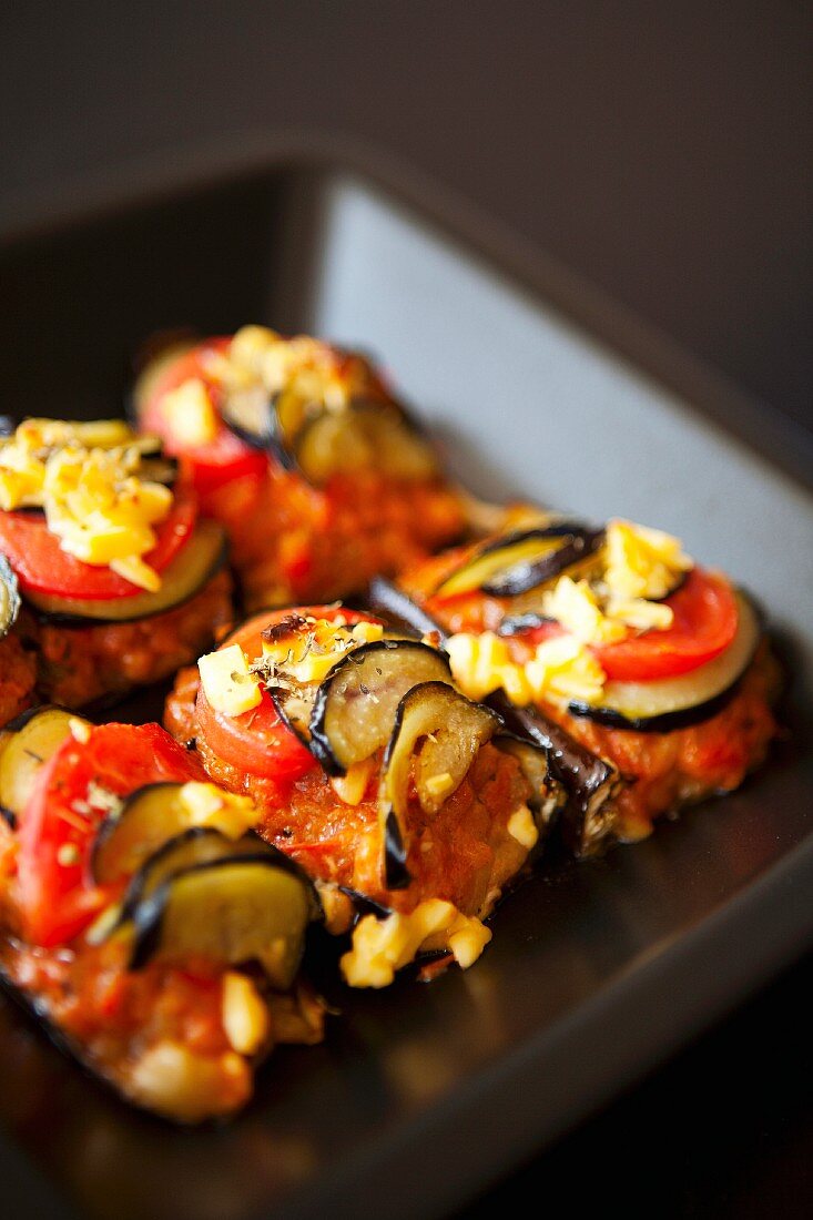 Überbackene Auberginen mit Tomaten (Asien)