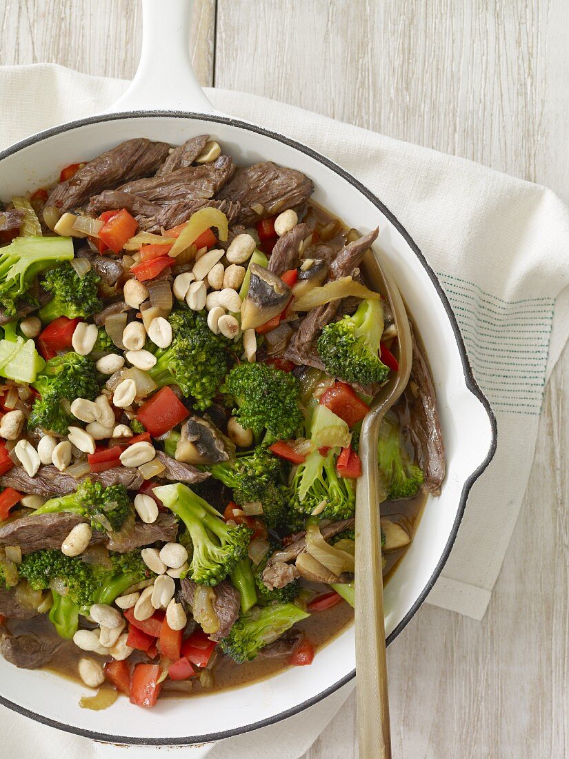 Beef and Broccoli Stir Fry in a Skillet