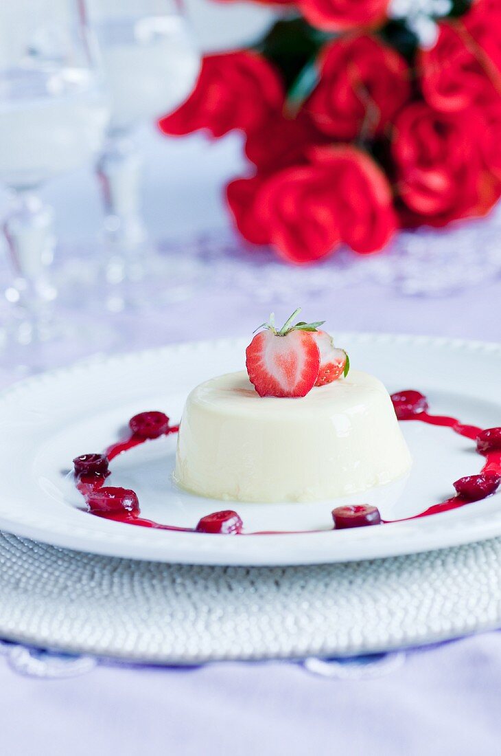 Panna cotta with strawberries