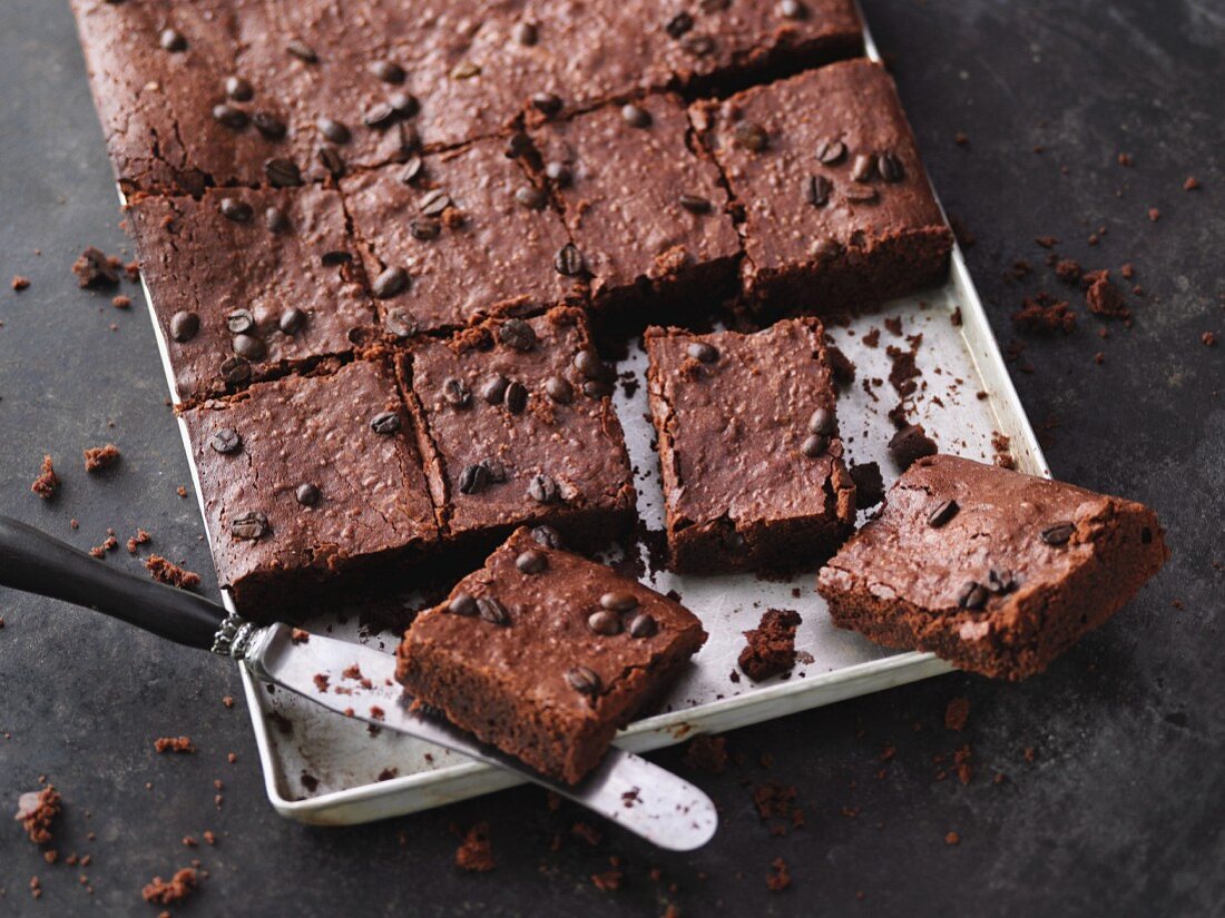 Espresso-Brownies mit Zartbitterschokolade