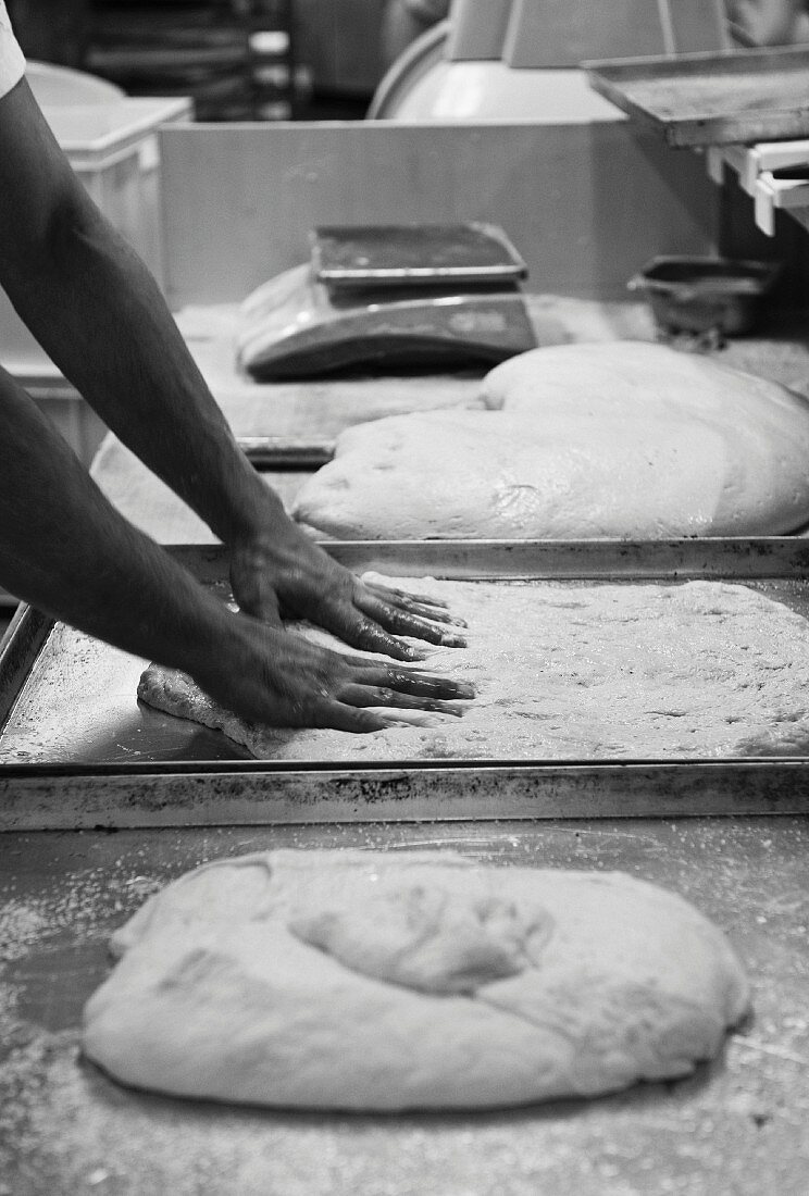 How to prepare Farinata (Italian flat bread)