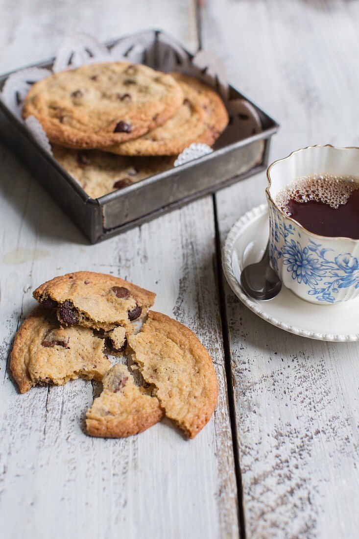 Chocolate chip cookies with a cup of tea