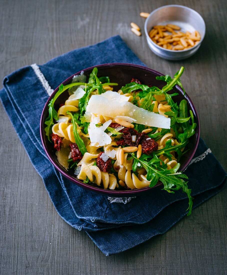 Glutenfreier Nudelsalat auf italienische Art