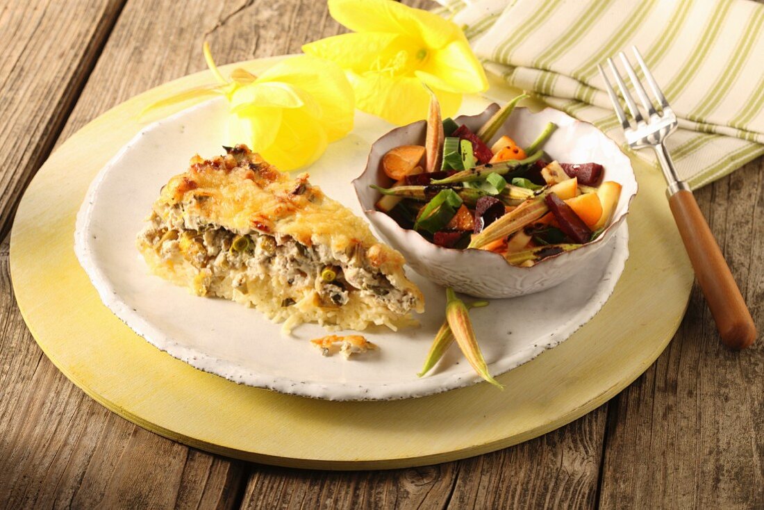 An autumnal salad with evening primrose buds