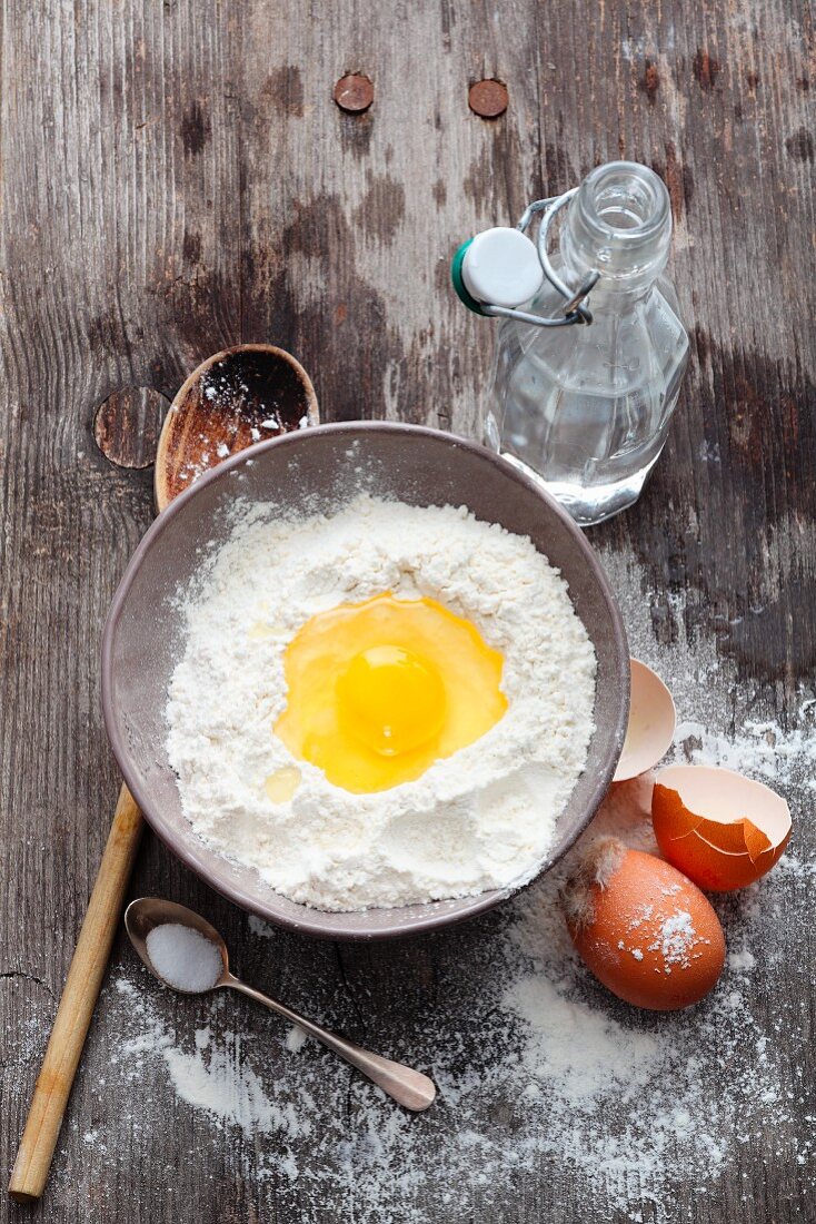 Ingredients for homemade Spätzle (soft egg noodles from Swabia)