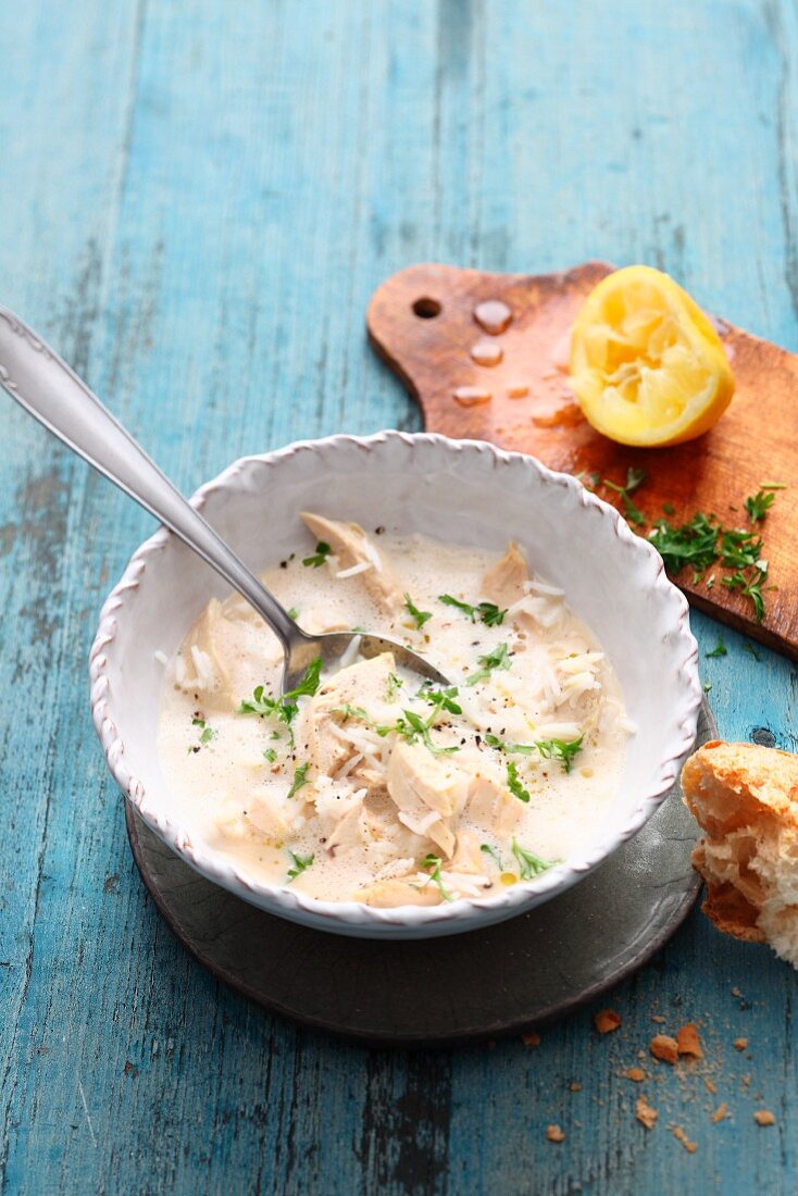 Griechische Hühnersuppe mit Zitronen & Reis