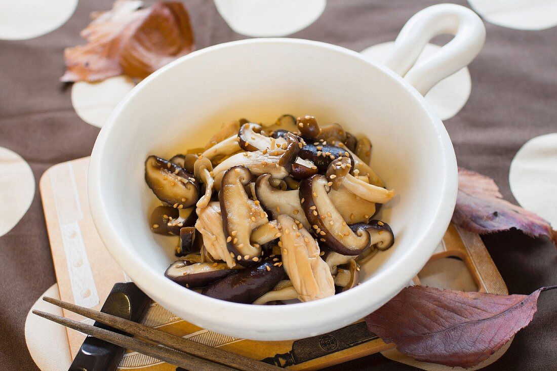 Mushrooms braised in soy sauce and sugar (Umatsukuda-Ni, Japan)