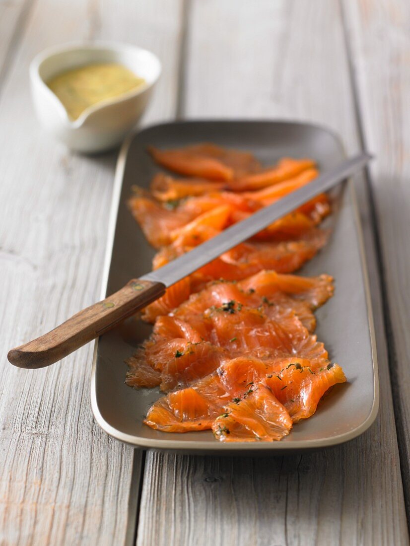 Cured salmon with a mustard and dill sauce