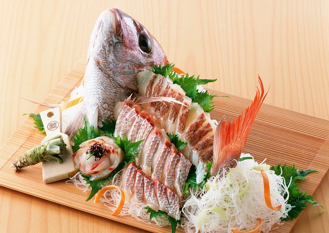 Seabream sashimi