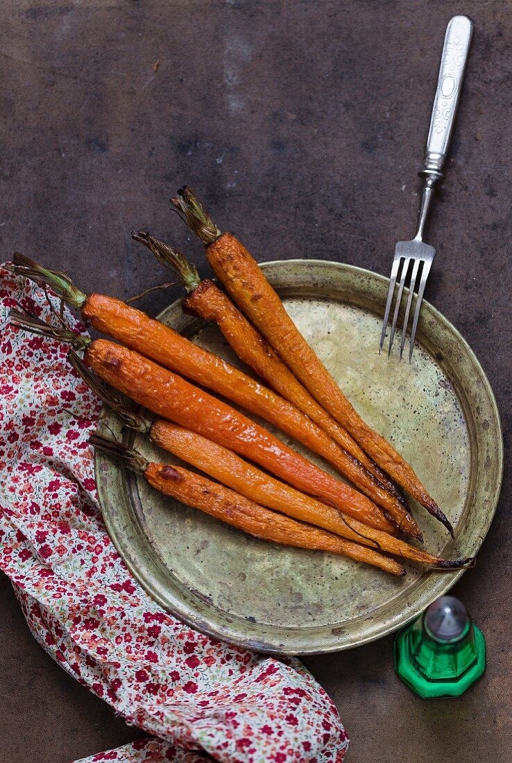 Oven-roasted carrots