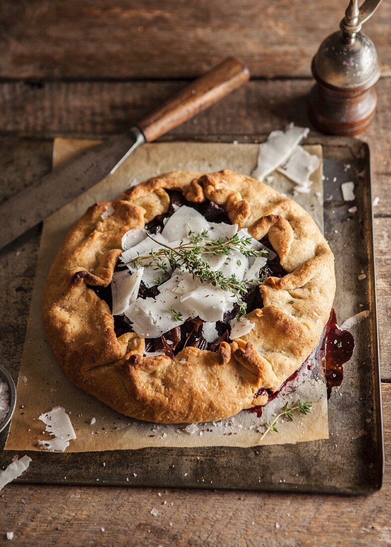 Beach fruit galette with Parmesan and thyme