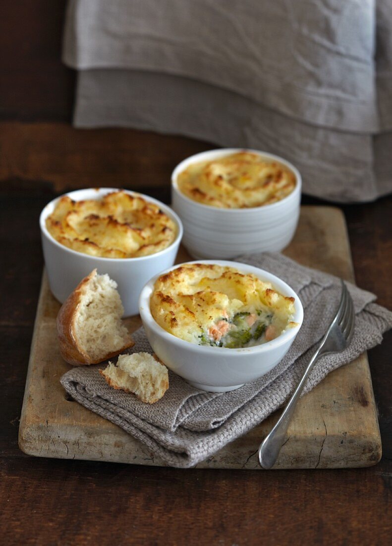 Vegetable and salmon pies