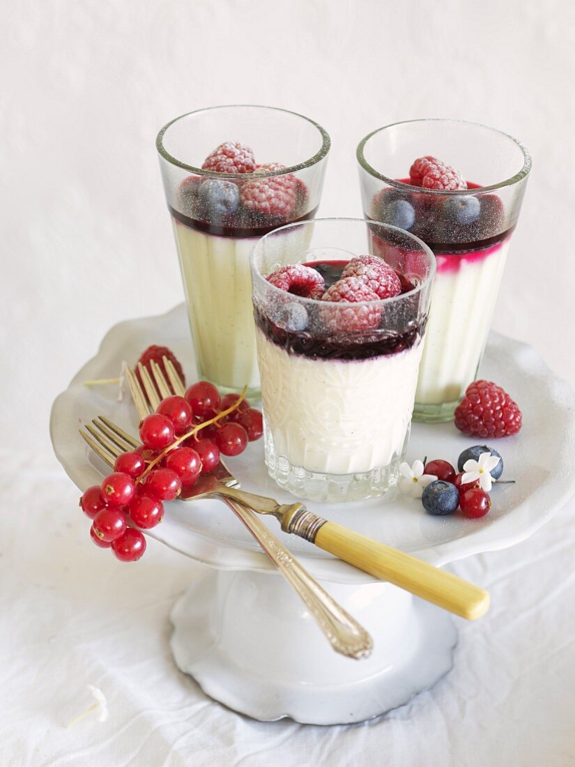 Panna cotta with berries