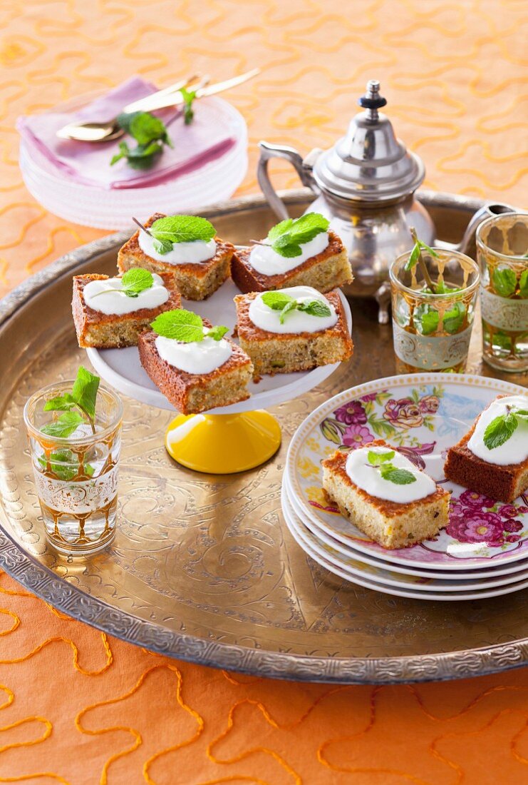 Pistachio cake with a honey and yoghurt glaze (Arabia)