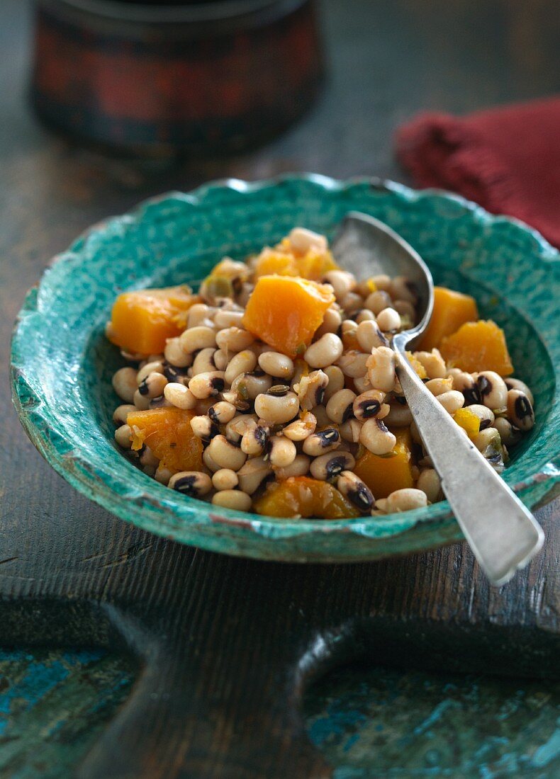 Black eyed beans with butternut squash (India)