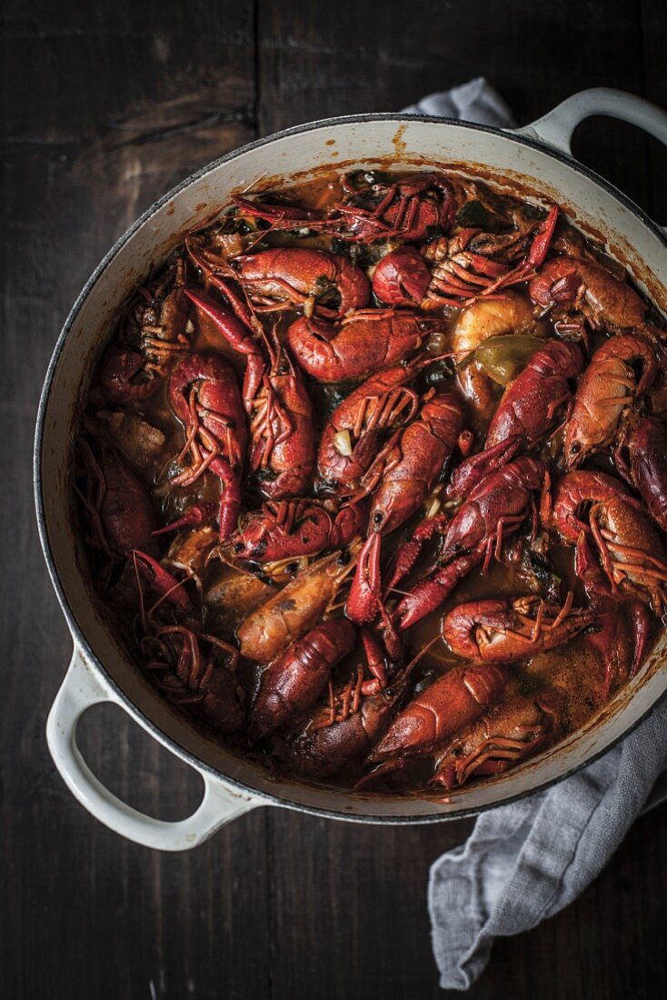 Crayfish stew with king prawns in a pot (Portugal)