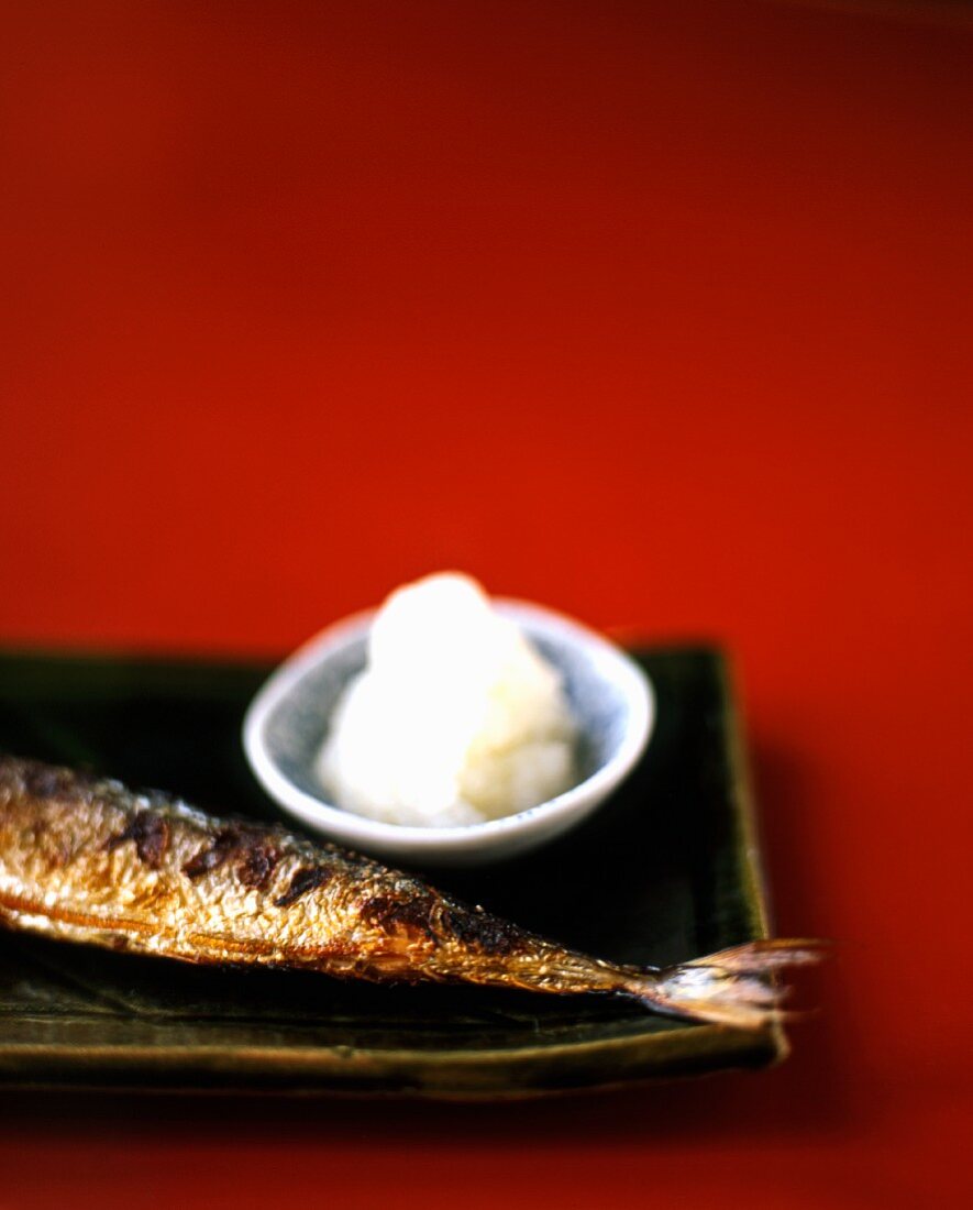 Grilled hake with grated radish (Japan)