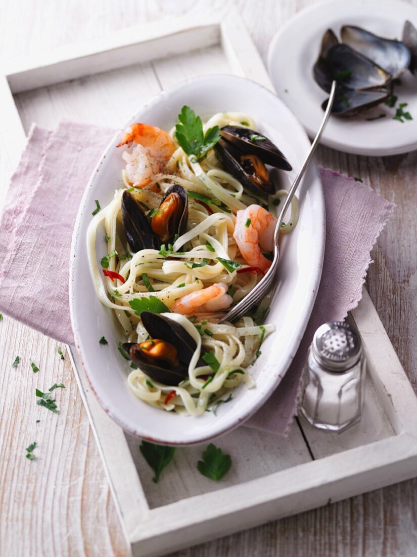 Herb linguine with fresh seafood