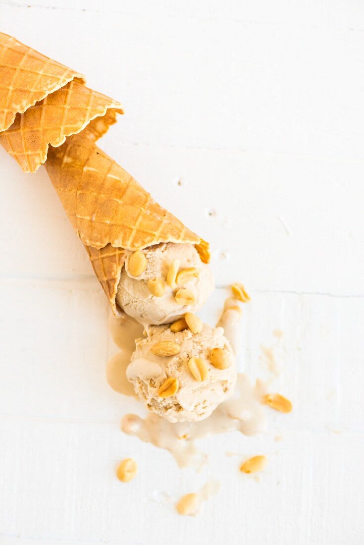Peanut butter and banana frozen yoghurt in an ice cream cone