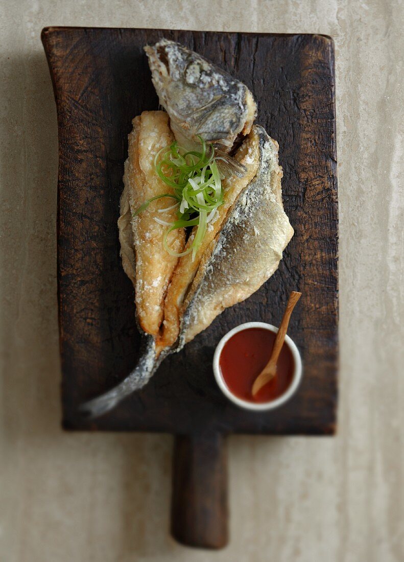 Fried squirrelfish with tomato sauce (China)