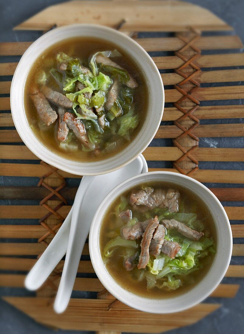 Chinese cabbage soup with beef (China)