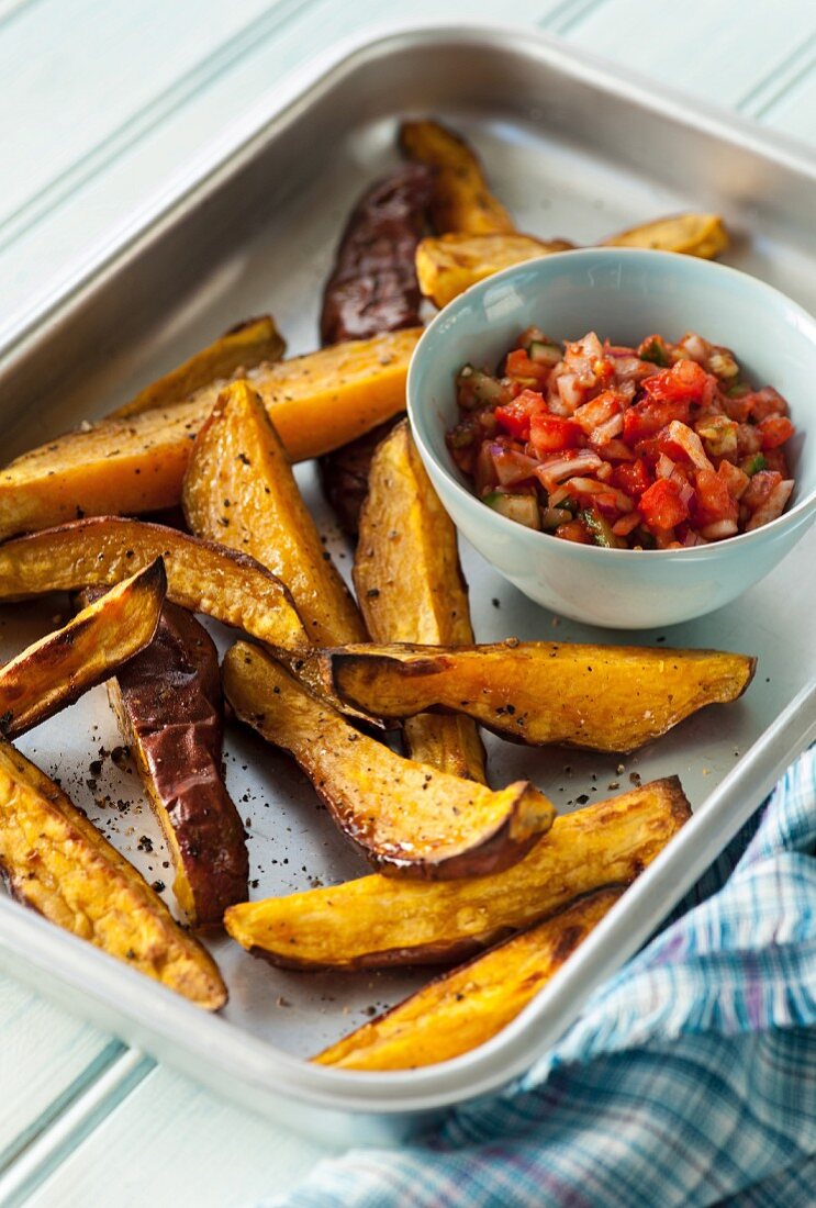 Roasted sweet potato chips with salsa