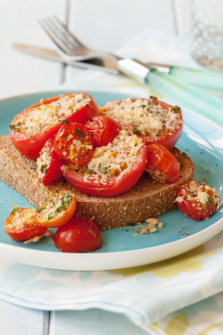 Baked tomatoes on toast