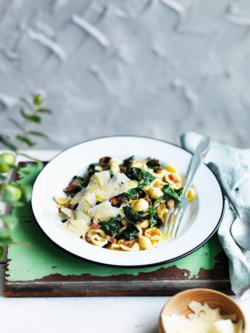 Ürecchiette with cavolo nero and porcini