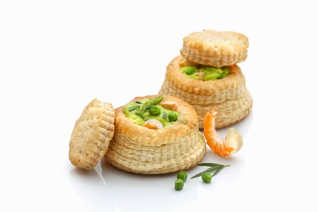 Vol-au-vents filled with salmon and prawns