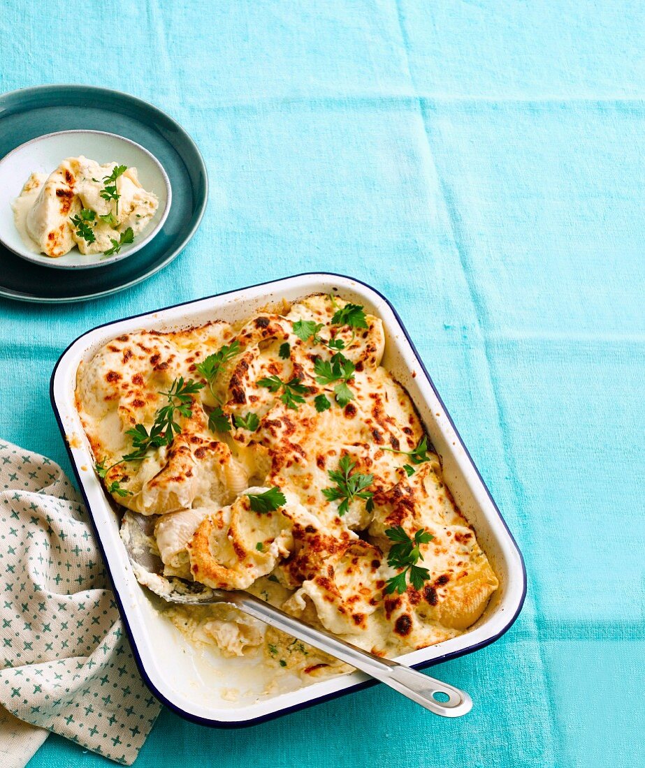 Mac and cheese shells