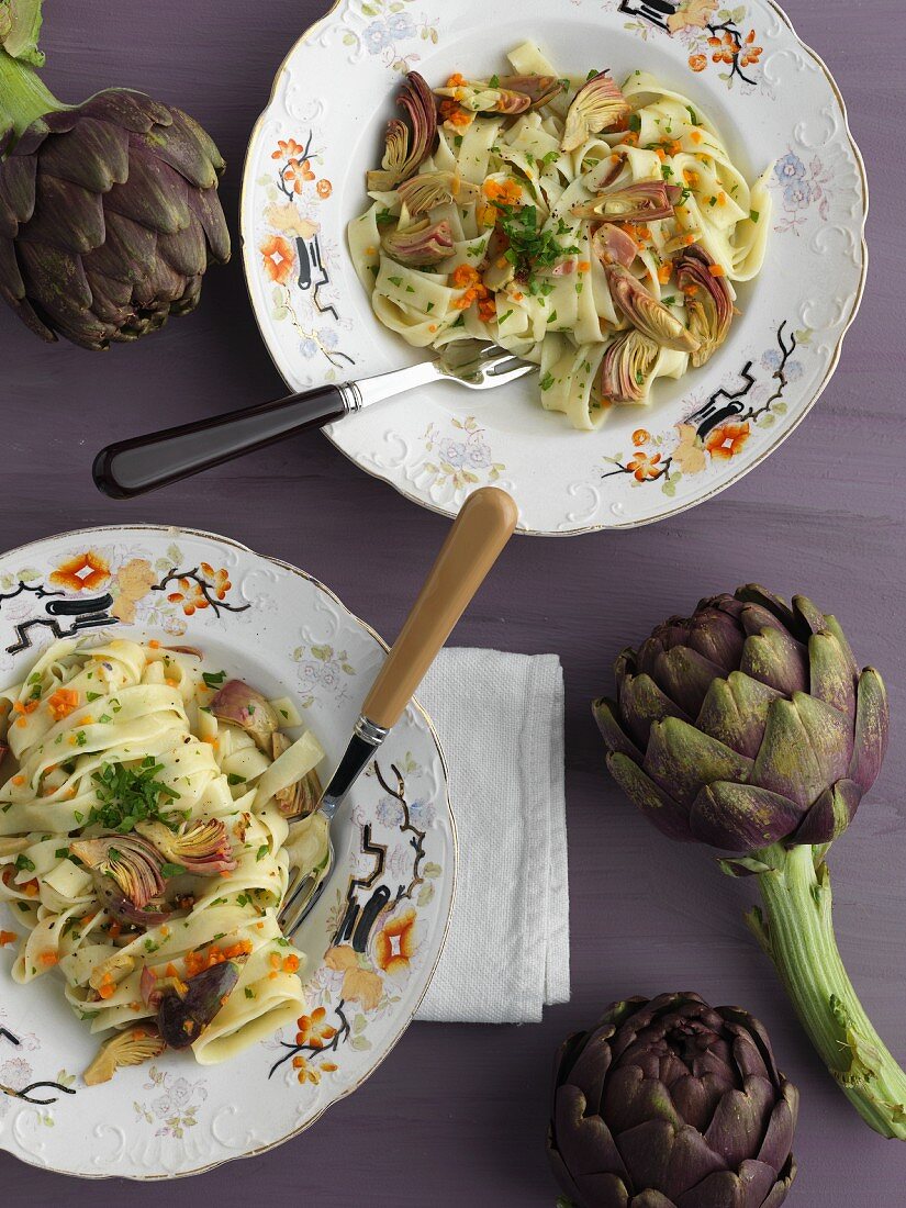 Fettuccine with artichokes and carrots