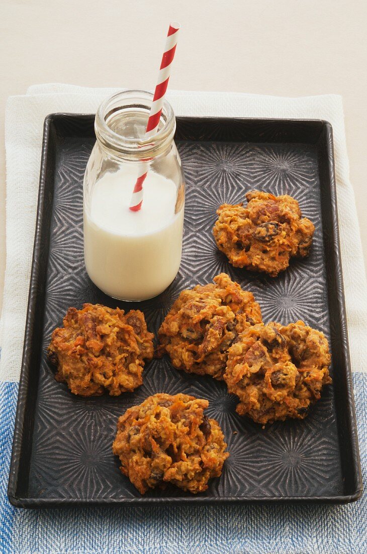 Oat and carrots cookies with honey