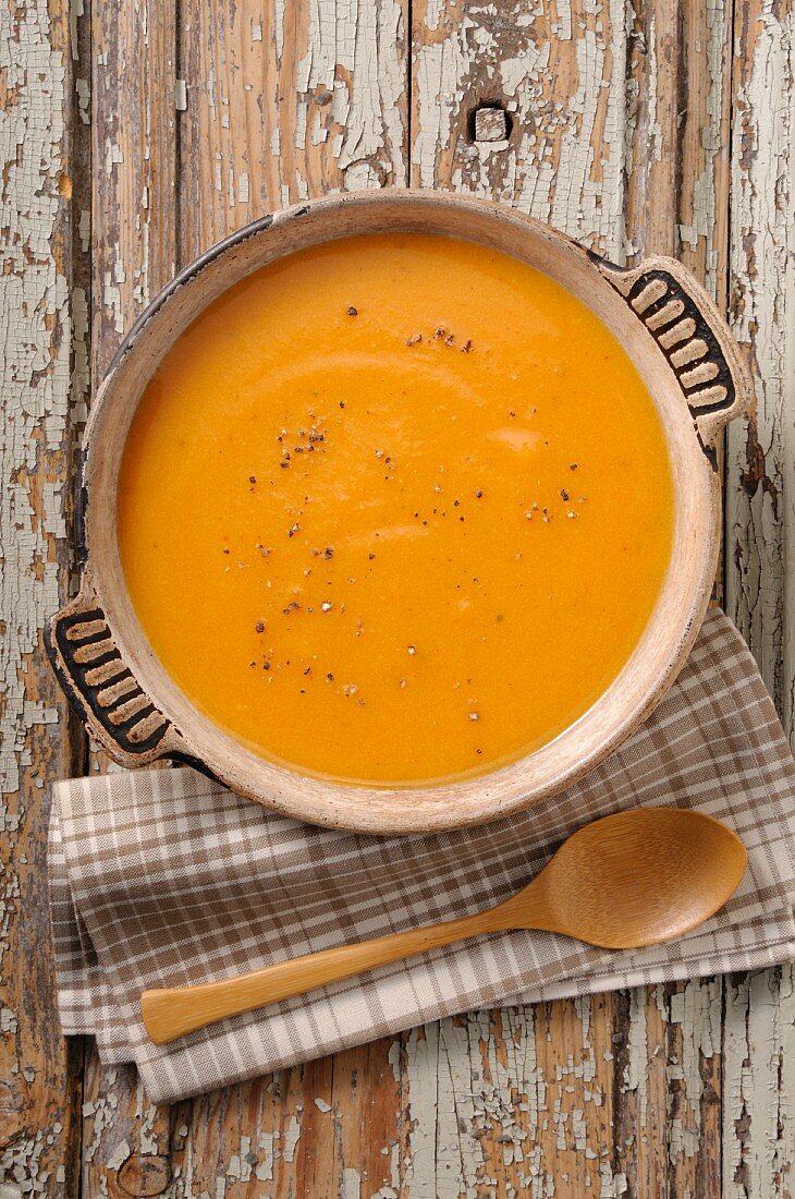 Pumpkin soup with pepper