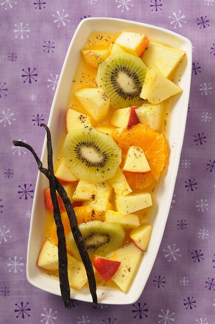 Exotic fruit salad with vanilla (Christmas)