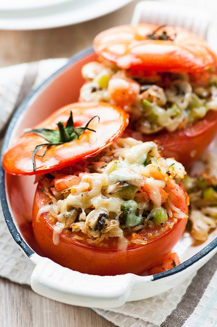 Oven-baked beef steak tomatoes