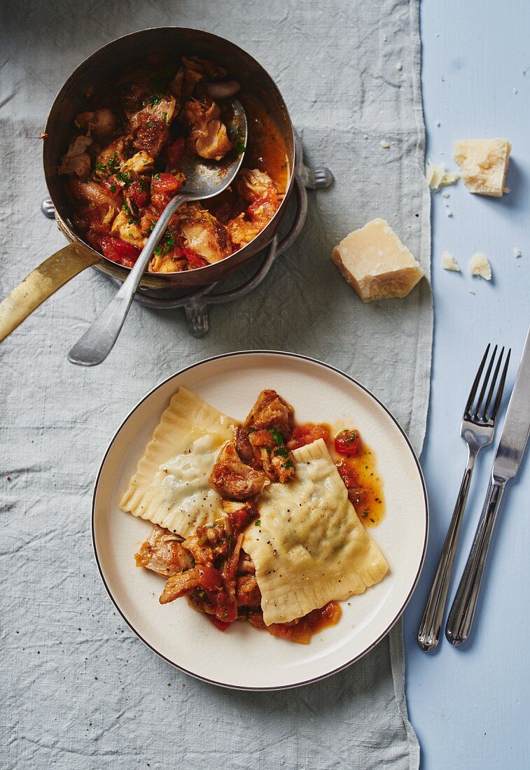 Pilzmaultaschen mit Kaninchenragout