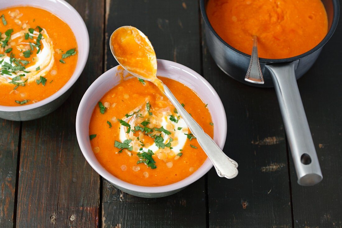 Tomatensuppe mit Linsen