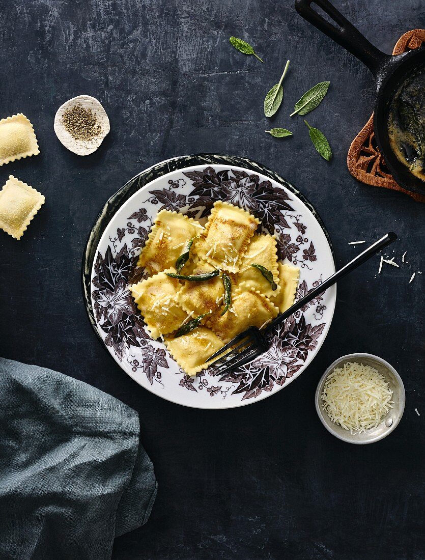 Ravioli with sage butter (seen from above)